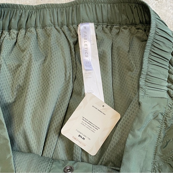 Fabletics NWT Apres Ski Quilted Pant in Smoke Green Womens Size 2XL Activewear - Picture 7 of 8